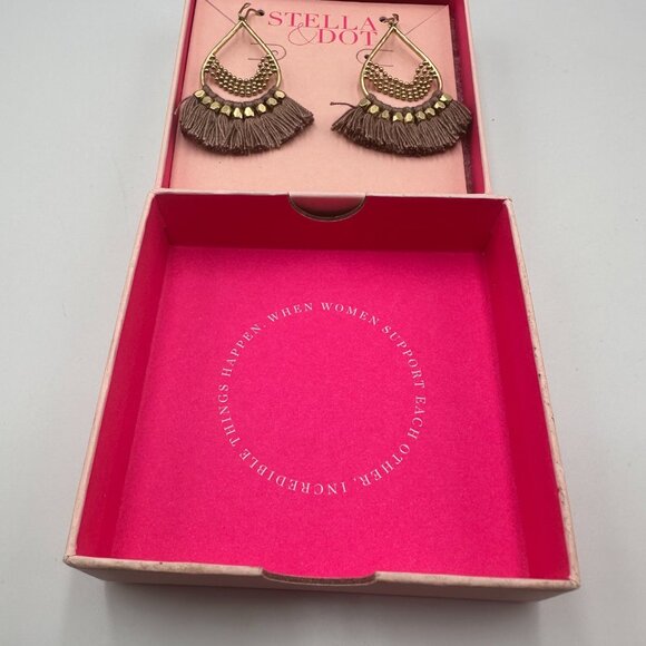 Stella & Dot Roman Chandelier Earrings Gold Tone Fringe Beaded Boho Statement - Picture 5 of 7